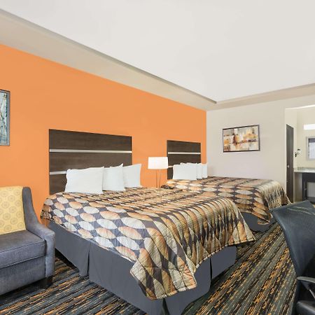 Days Inn By Wyndham Dilley Esterno foto