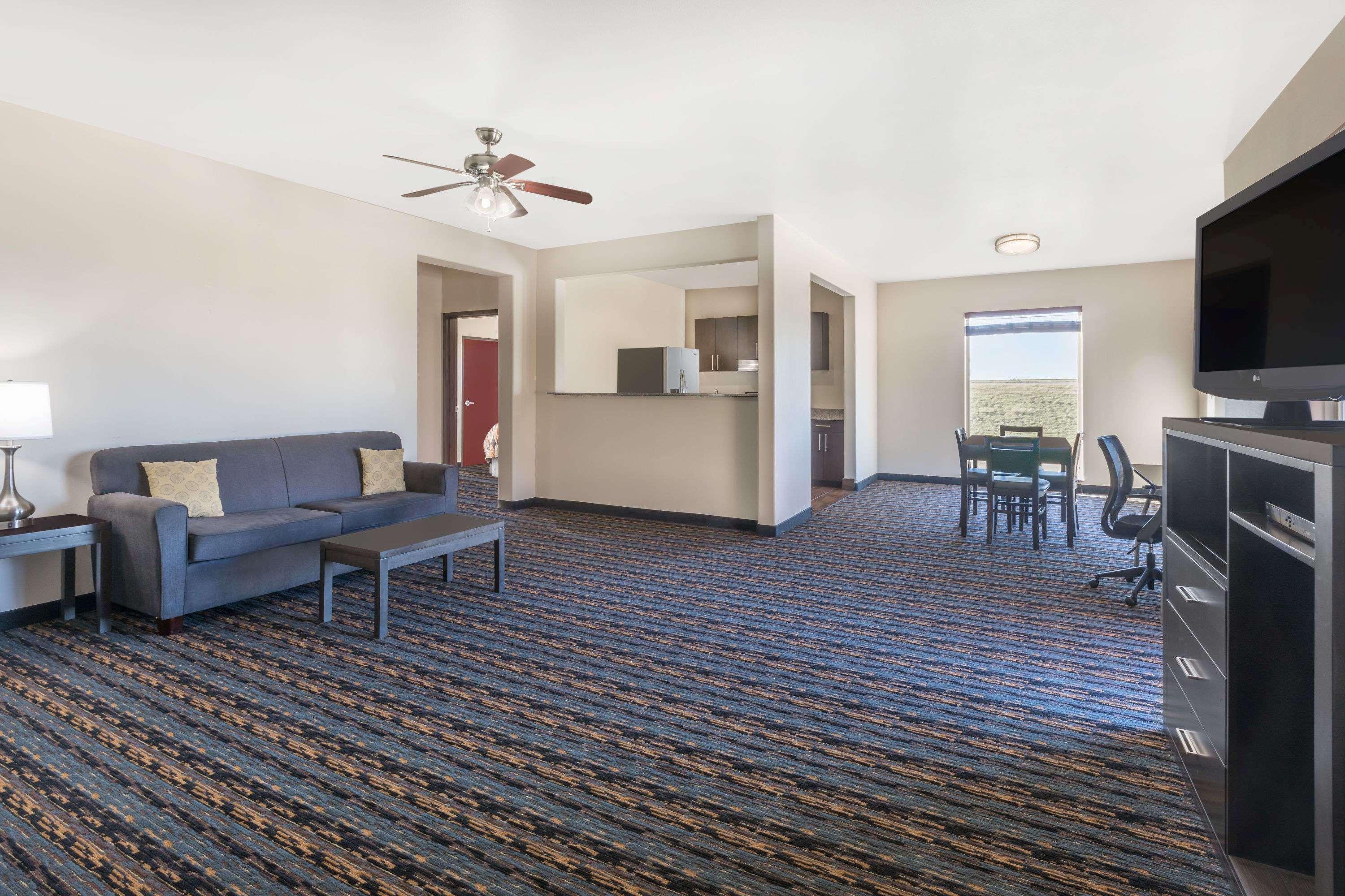 Days Inn By Wyndham Dilley Esterno foto