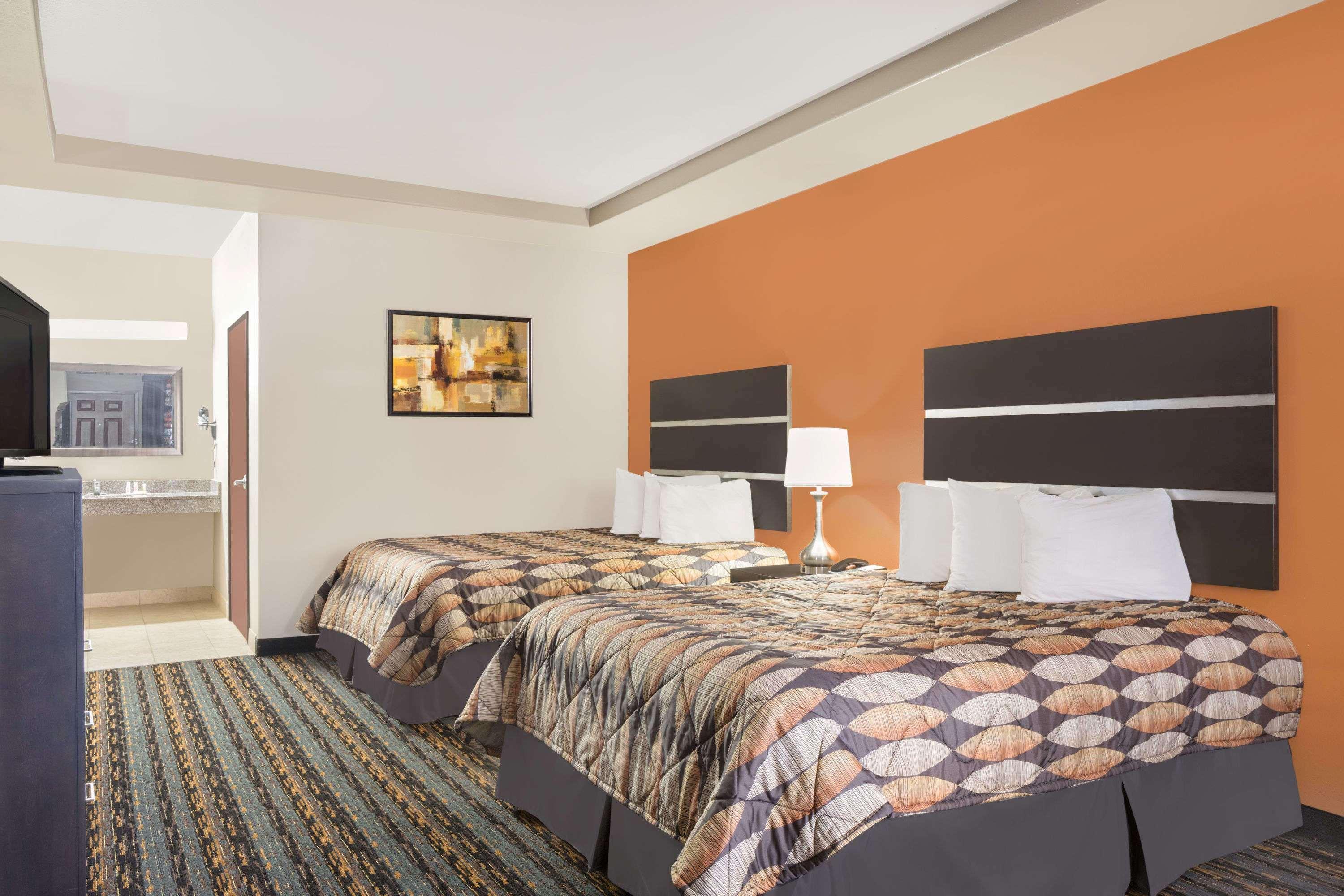 Days Inn By Wyndham Dilley Esterno foto